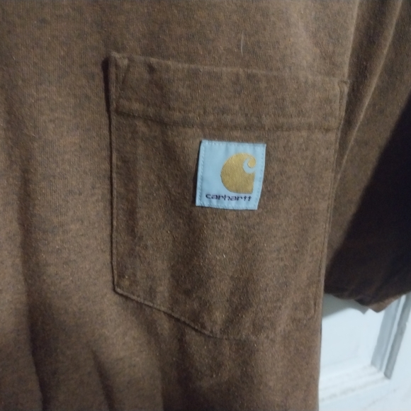 LIKE NEW Carhartt Brown Pocket T-Shirt - Picture 2 of 5